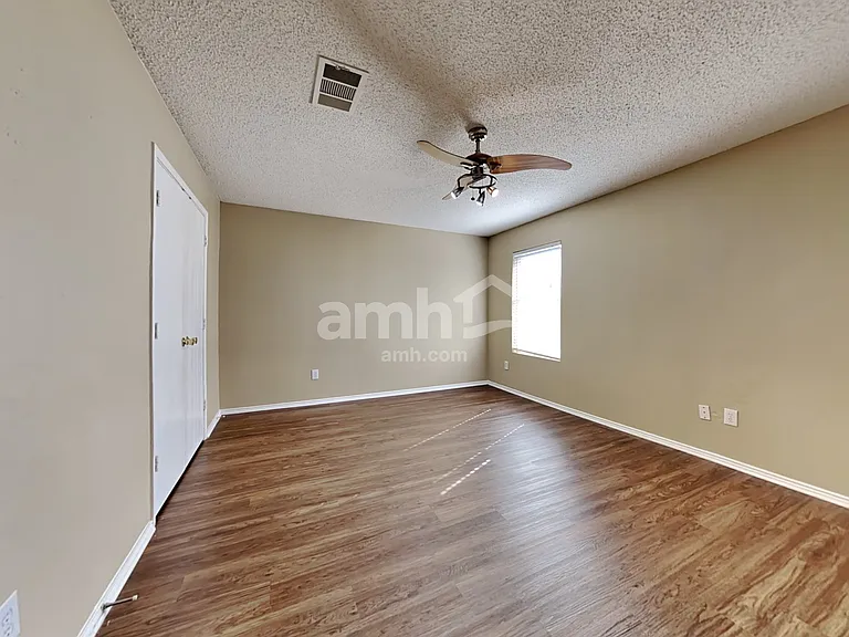 5112 Prestwick Dr — Photo 23
