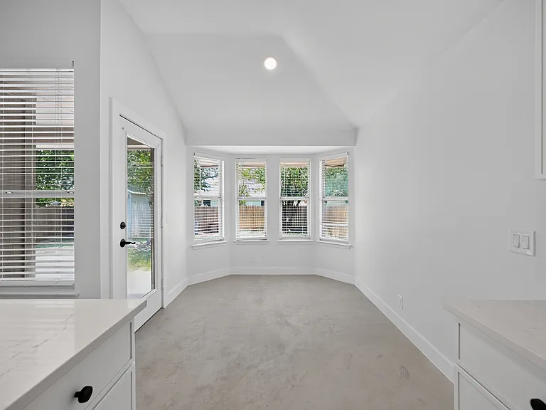 14511 Oliphant St — Photo 12
