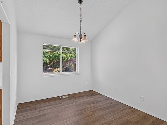 5th image of 1332 NE 87th Ave