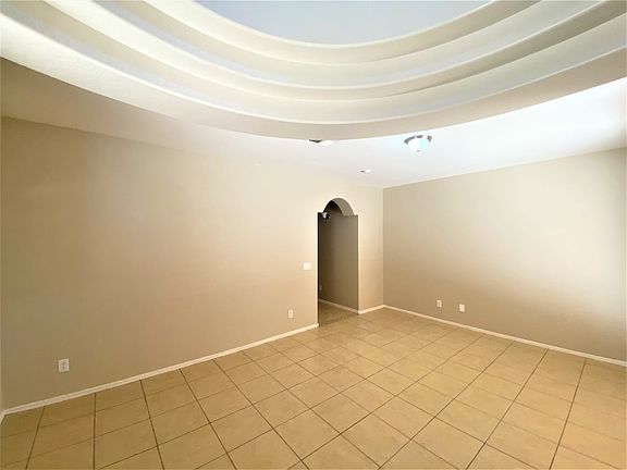 5th image of 4540 W Valencia Dr