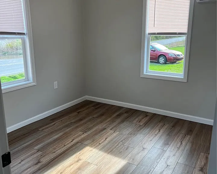 2428 Princeton Rd — Photo 9