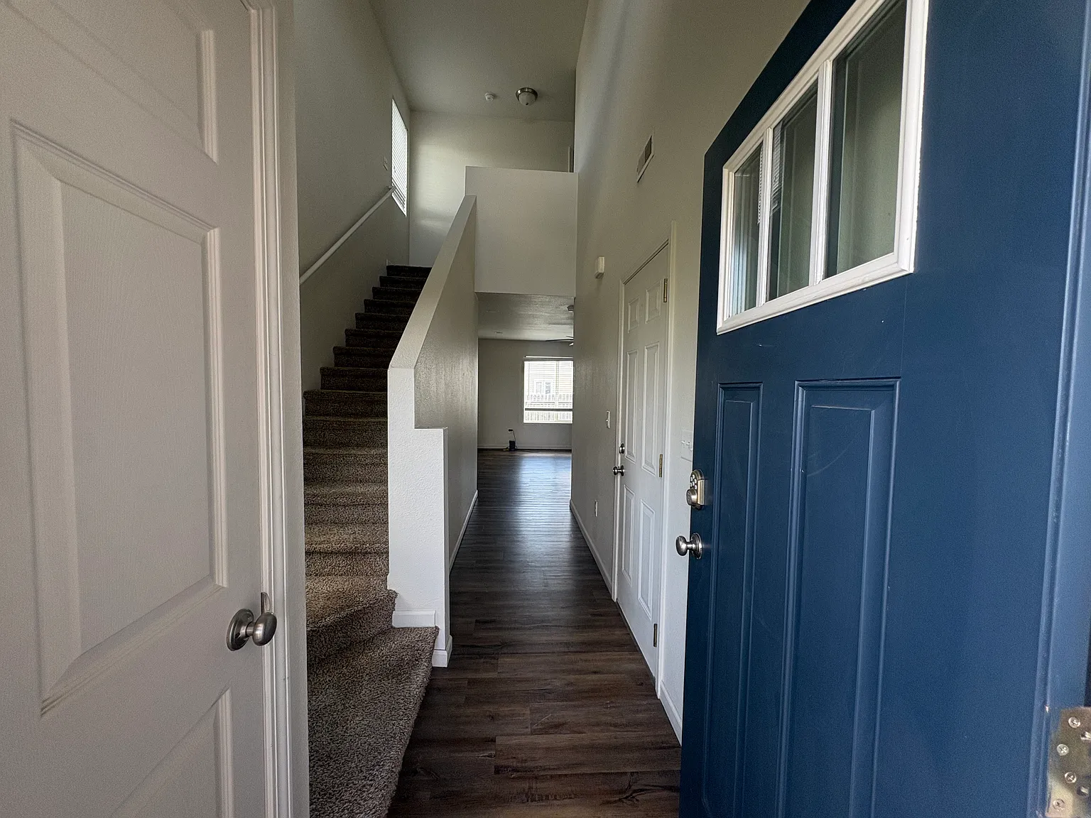 Nice 3br/3.5ba With 2-Car Garage! — Photo 2