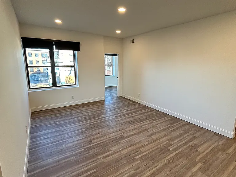 5605 Pershing Ave #3 — Photo 3