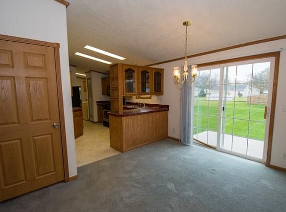 5th image of 29890 Newcastle Dr
