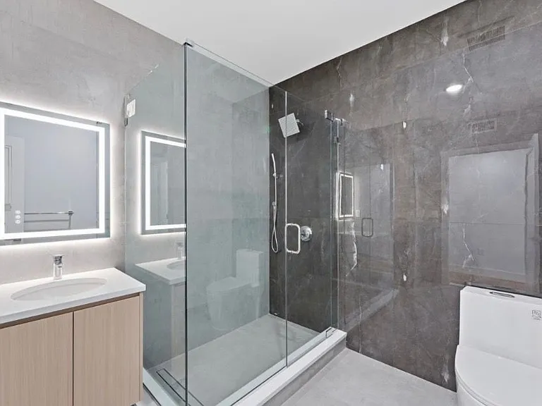 8800 John F. Kennedy Blvd — Photo 30