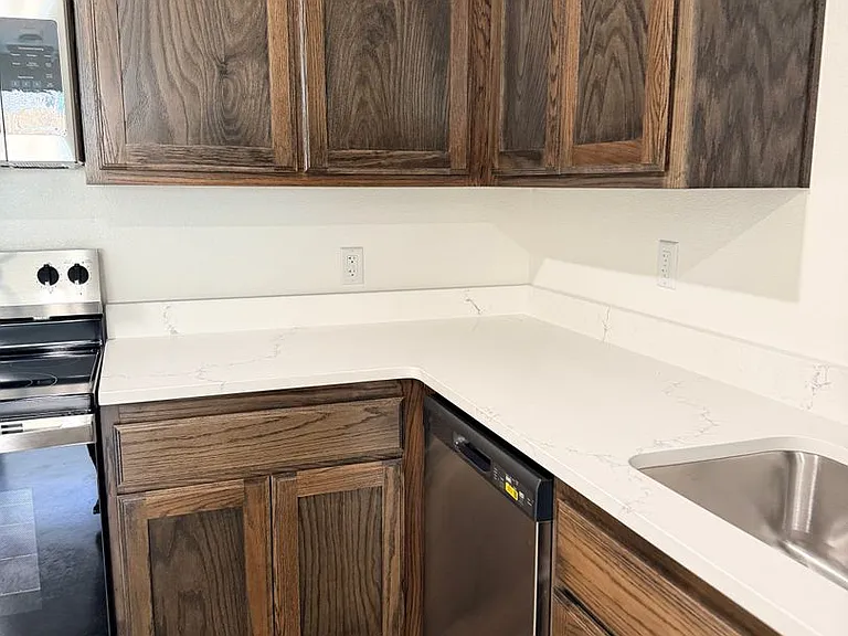 983 Cline Dr — Photo 5