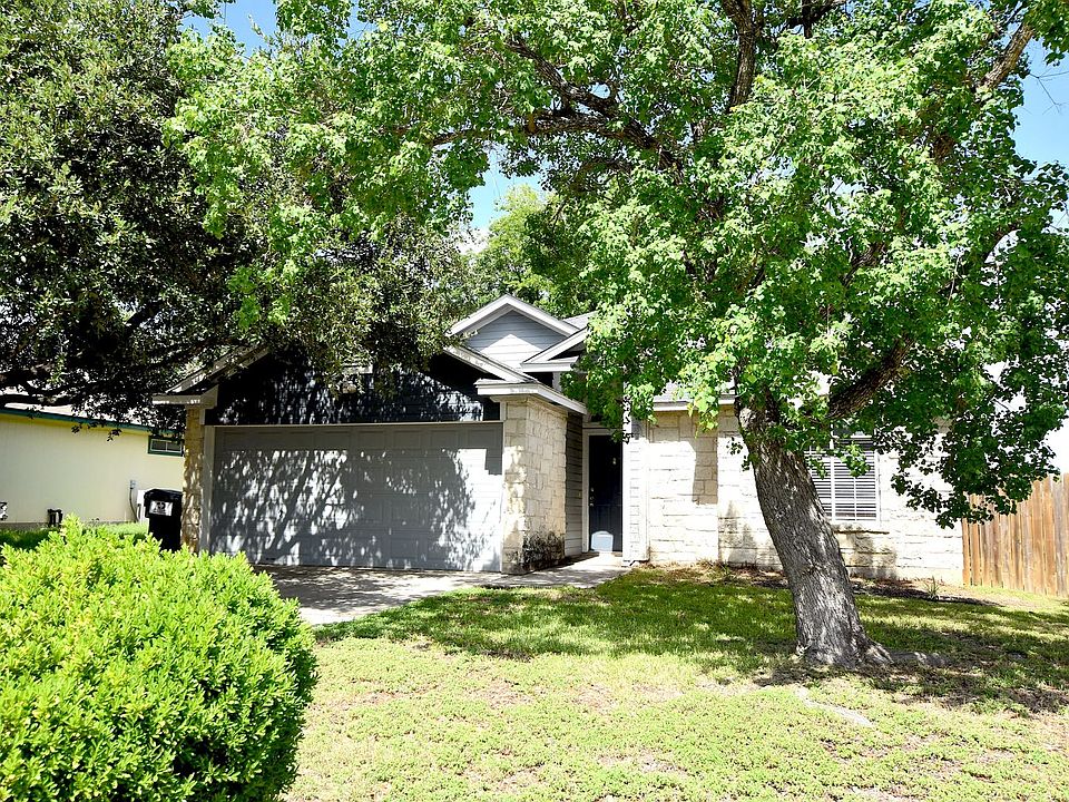 1st image of 240 Briarstone Dr