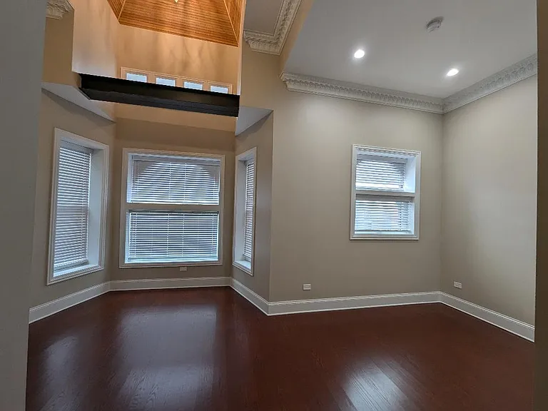 2150 W Monroe St — Photo 56