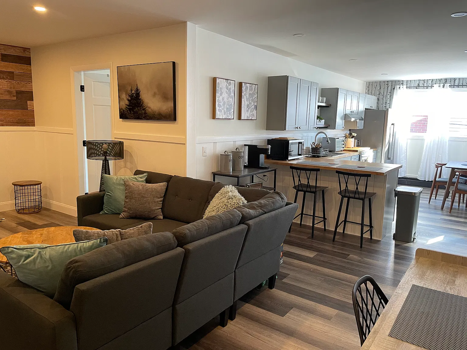 1 bed, 900 sqft, $1,850 — Photo 1