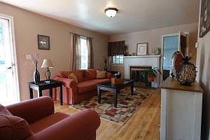 3rd image of 2523 Derwent Dr SW