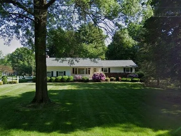 4373 Suttle Dr, Barberton, OH 44203