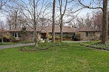 1st image of 15 Camelot Dr