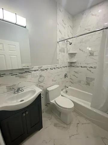 136 Inman St #6 — Photo 16