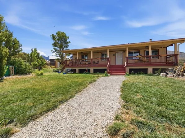 78 Pine Rd, Las Vegas, NV 89124