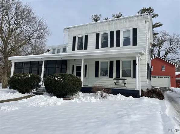 117 South St, Elbridge, NY 13060
