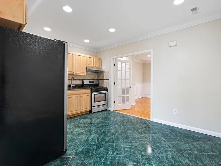 204 Dodd St #2 — Photo 3