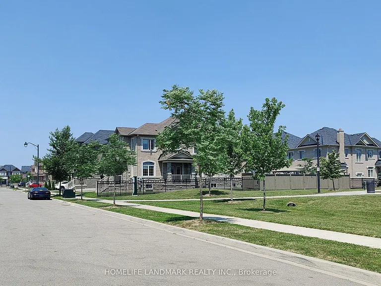 1533 Devine Point — Photo 44