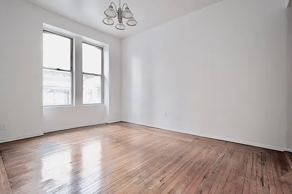 Rented by KYLM, LLC | media 4