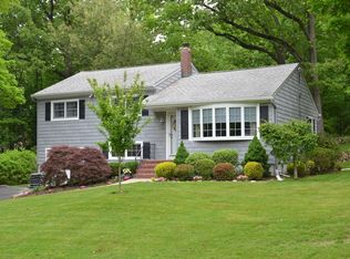 1O Windsor Dr #O, Park Ridge, NJ 07656