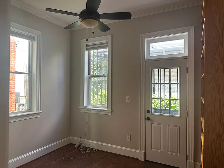 1245 Kenyon St NW #1 — Photo 5