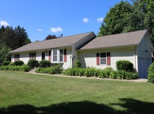 361 East St, Easthampton, MA 01027