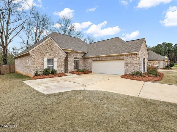 144 Porter Ridge Dr, Canton, MS 39046