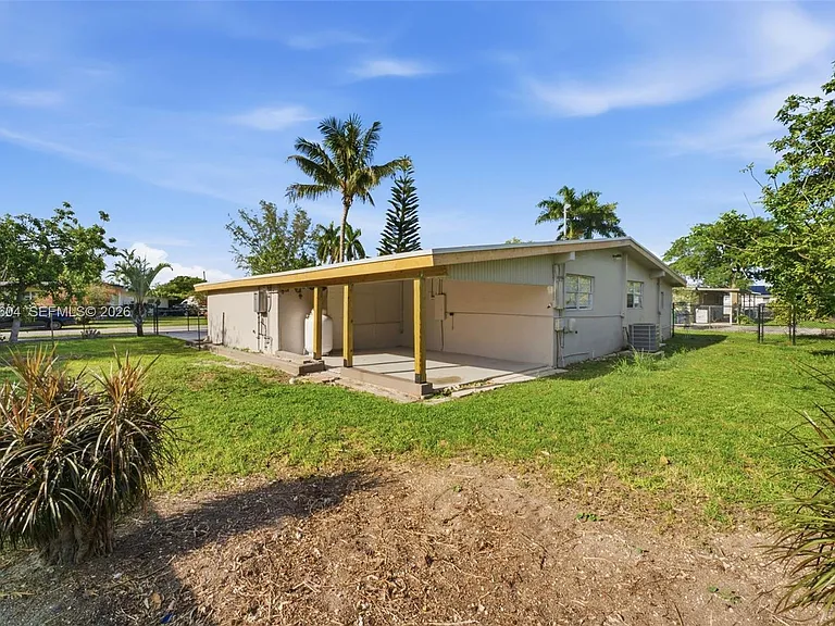 14310 SW 271st Ter — Photo 5
