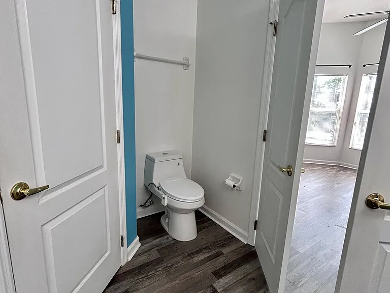 15345 Markham Dr — Photo 13