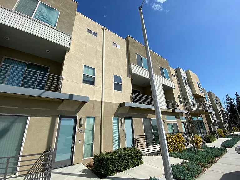 Exterior view of unit.