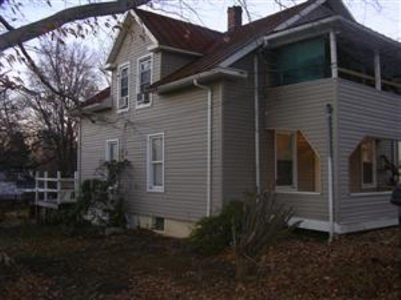 2nd image of 2006 Mosby Ave APT 1