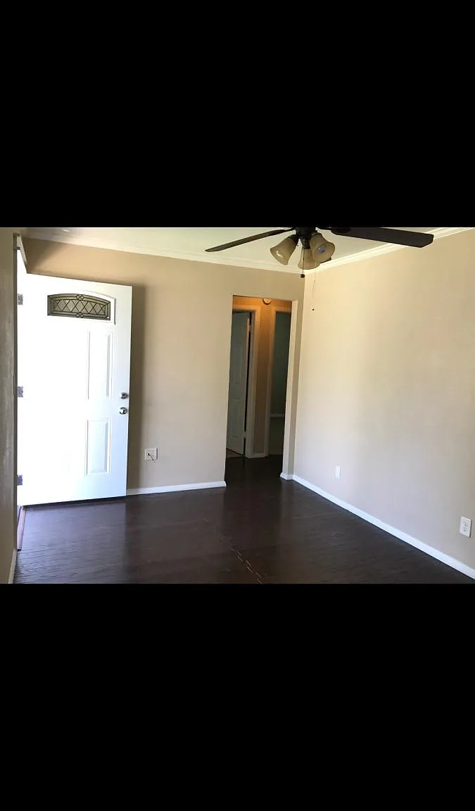 2 bed, 800 sqft, $925 — Photo 2