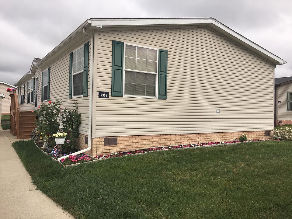 1st image of 2554 Shakespeare Ln