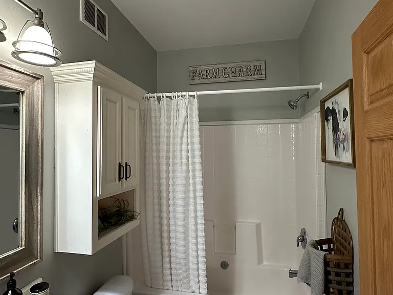 4293 Madison Ave SW — Photo 10