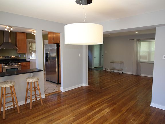 5th image of 6108 Stanton Ave