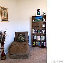 3rd image of 3008 Hereford Ln