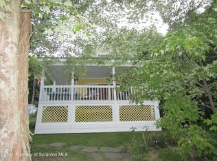 169 Lower Woodside Dr, Brackney, PA 18812