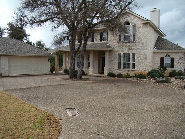 1st image of 135 Lakeway Dr