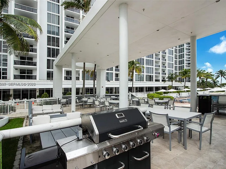 10275 Collins Ave #1404 — Photo 32