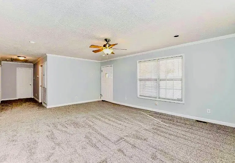 1092 Hampton Rd — Photo 17