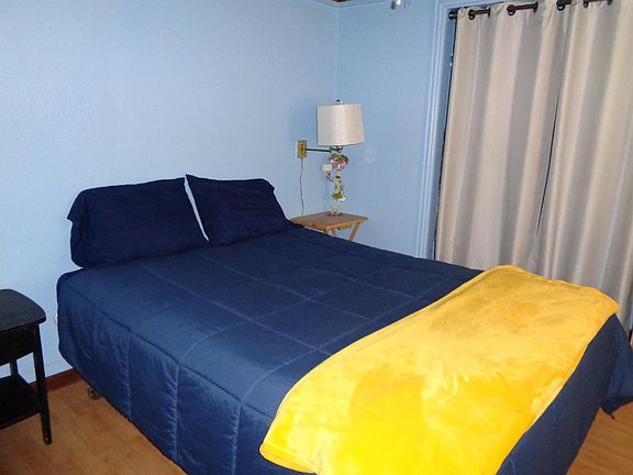 5th image of 414 Caisson St