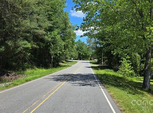 6653 Mountain Grove Rd, Hickory, NC 28602