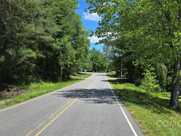 6653 Mountain Grove Rd, Hickory, NC 28602