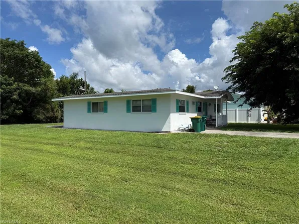 801 95th AVE N, NAPLES, FL 34108