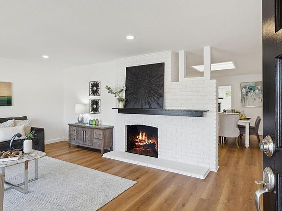 4th image of 50 San Carlos Way