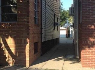 7011 69th Pl, Ridgewood, NY 11385