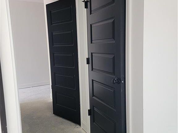 4th image of 2454 Ashton Dr