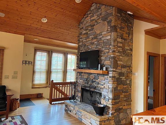 5th image of 35-B Portland Ridge #B