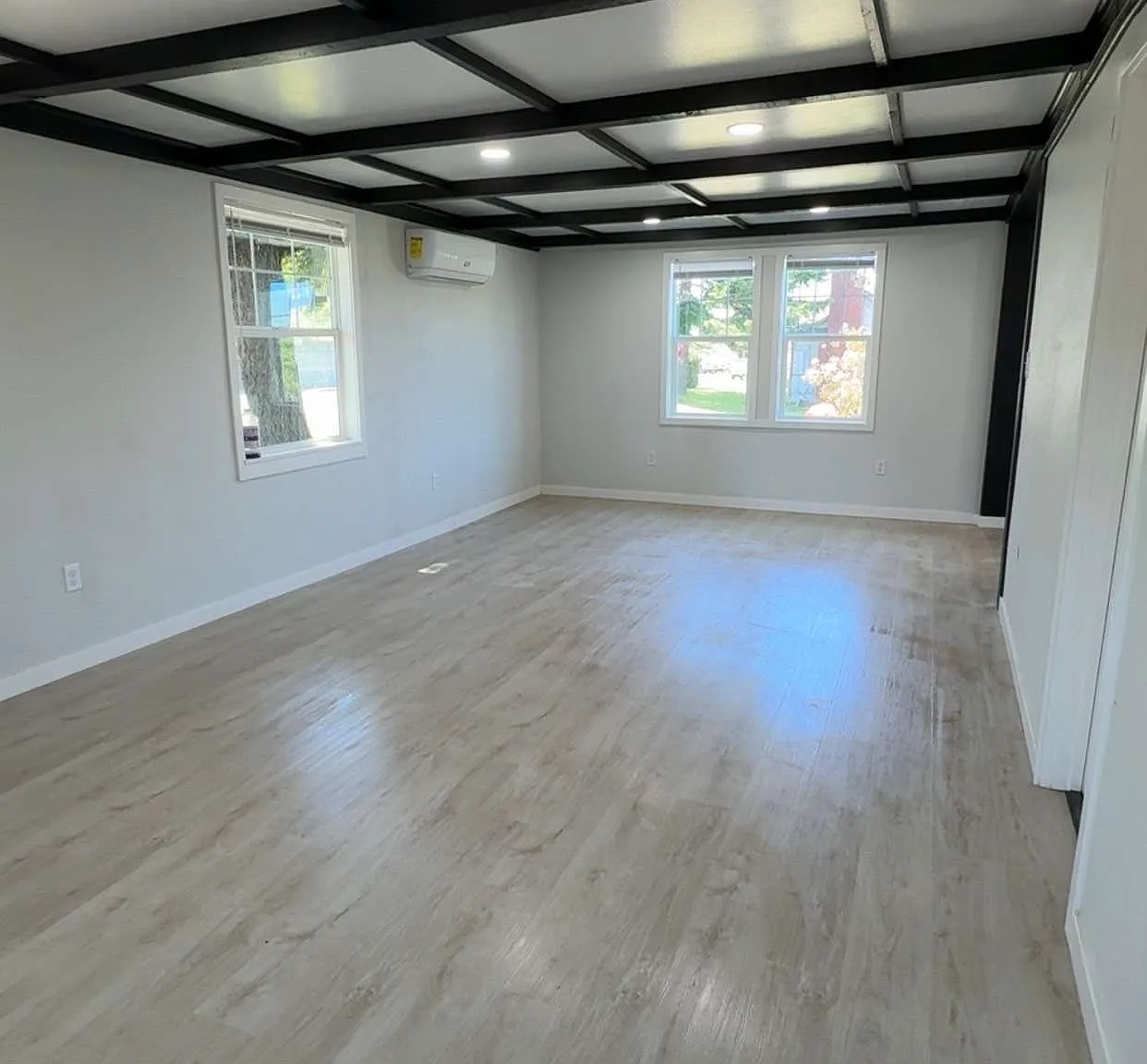 2 bed, 916 sqft, $1,975 — Photo 4