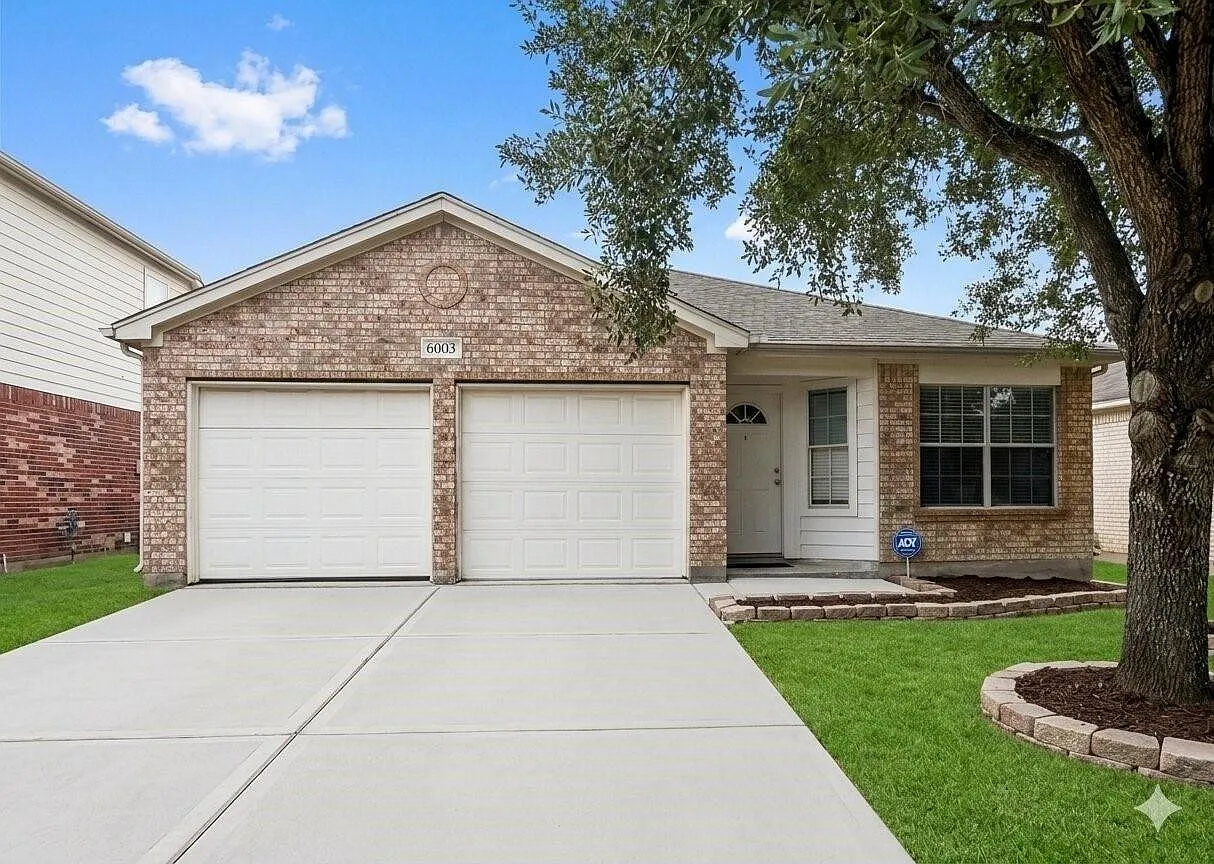 4 bed, 2.0 bath, 1913 sqft, $2,150 — Photo 1