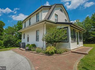 31 Old State Rd, Berwyn, PA 19312
